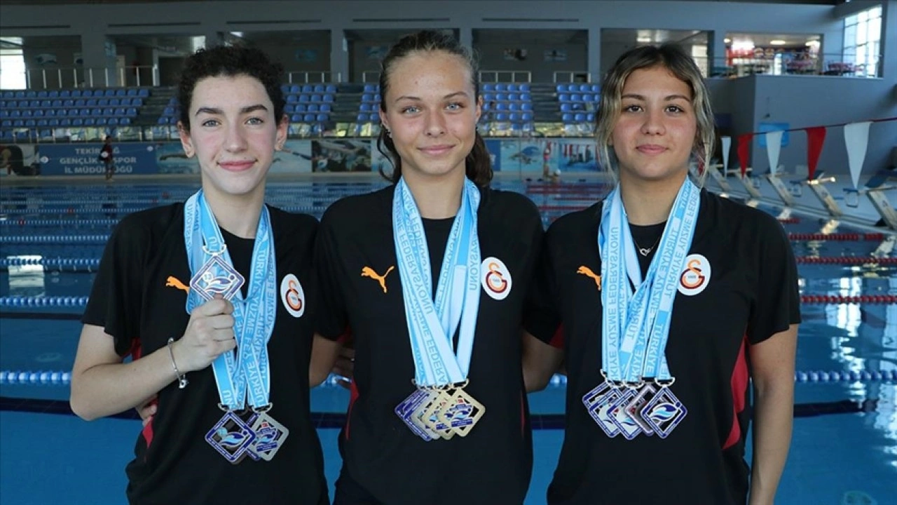 Türkiye şampiyonu Tekirdağlı genç kızlar milli takım için kulaç atıyor