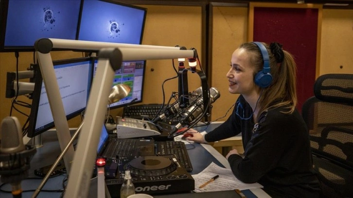 Türkiye'deki radyo yayıncılığının öncüsü TRT Radyo, 95 yıllık tarihi serüvenin canlı tanığı