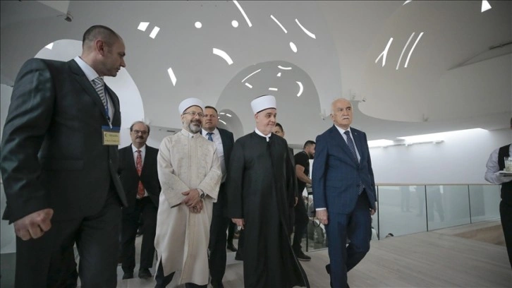 Türkiye'nin desteğiyle tamamlanan Bosna Hersek İslam Birliği Riyaset İdari binası açıldı