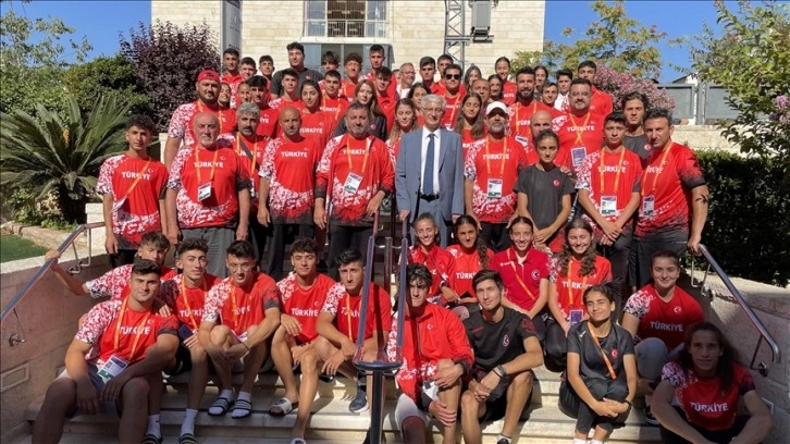 Türkiye'nin Kudüs Başkonsolosu Ahmet Rıza Demirer'den Atletizm Milli Takımı'na ziyaret