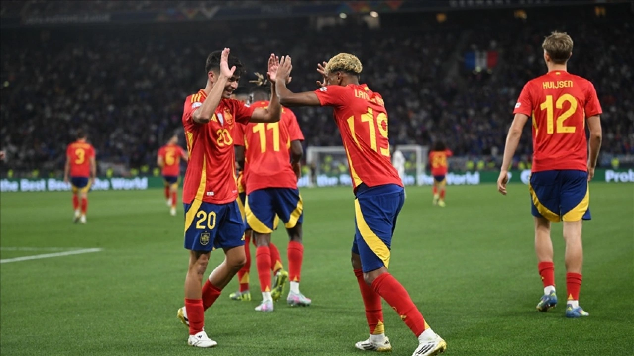 UEFA Uluslar Ligi'nde finalin adı: Portekiz-İspanya