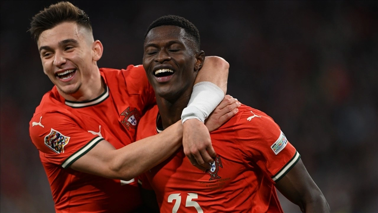 UEFA Uluslar Ligi'nde İspanya'yı penaltılarla 5-3 yenen Portekiz şampiyon oldu