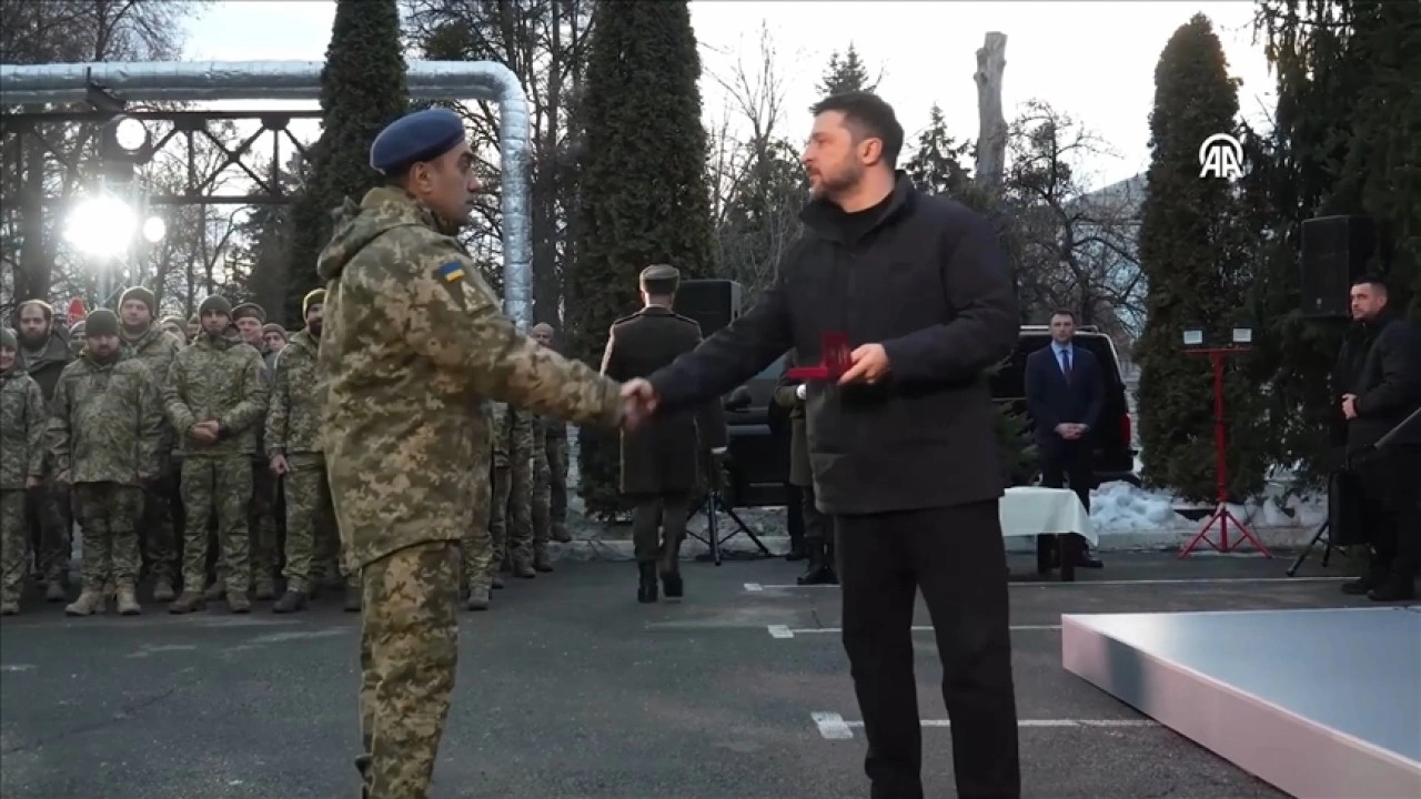 Ukrayna Devlet Başkanı Zelenskiy Kiev'de iftar programına katıldı