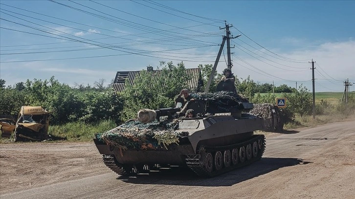 Ukrayna, NATO'dan 1000 obüs, 1000 İHA, 2 bin zırhlı araç ve 500 tank talep edecek