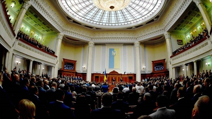Ukrayna Parlamentosundan uluslararası topluma 'Rusya'nın askeri şantajını engelleme'