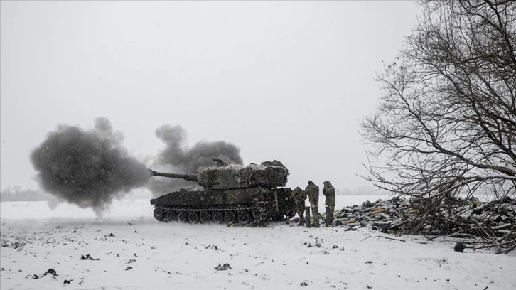Ukrayna'da Donetsk cephesinde ABD yapımı 