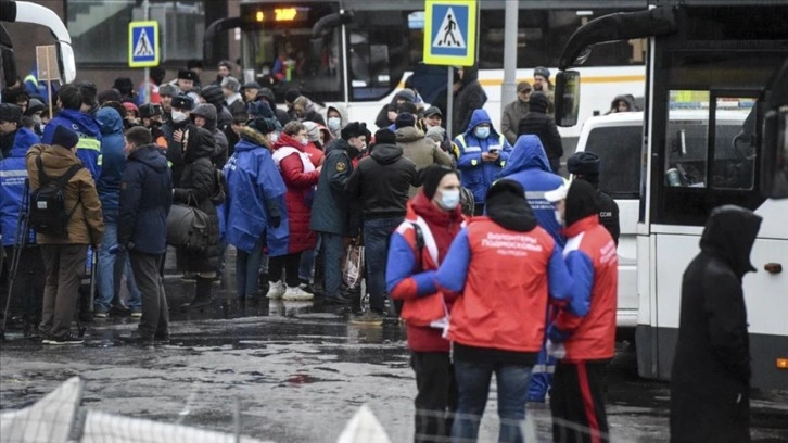 Ukrayna'nın Donbas bölgesinden Rusya'ya tahliye edilenler geri dönmeyi umuyor