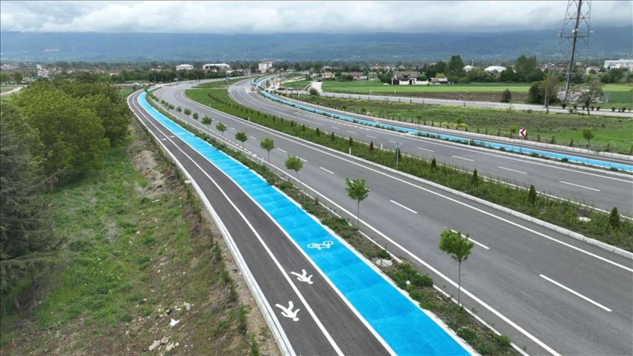 Ulaştırma projeleriyle yeşil dönüşüme katkı