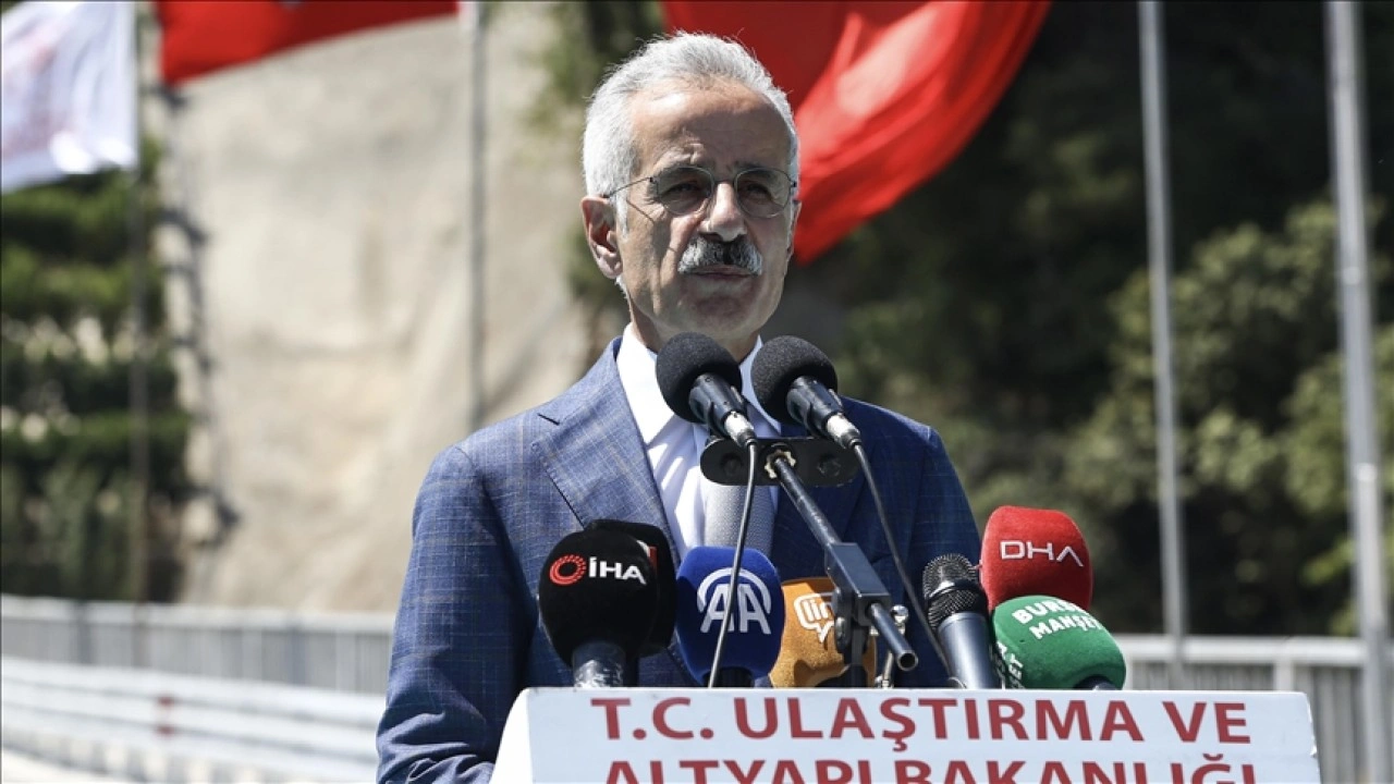 Ulaştırma ve Altyapı Bakanı Uraloğlu: Bölünmüş yol ağı 29 bin 787 kilometreye çıktı