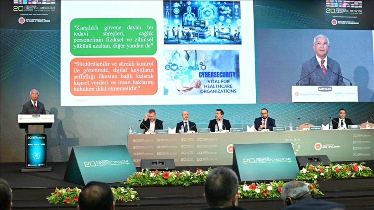 Uluslararası 20. Adli Tıp Günleri 2. gün oturumlarıyla devam etti