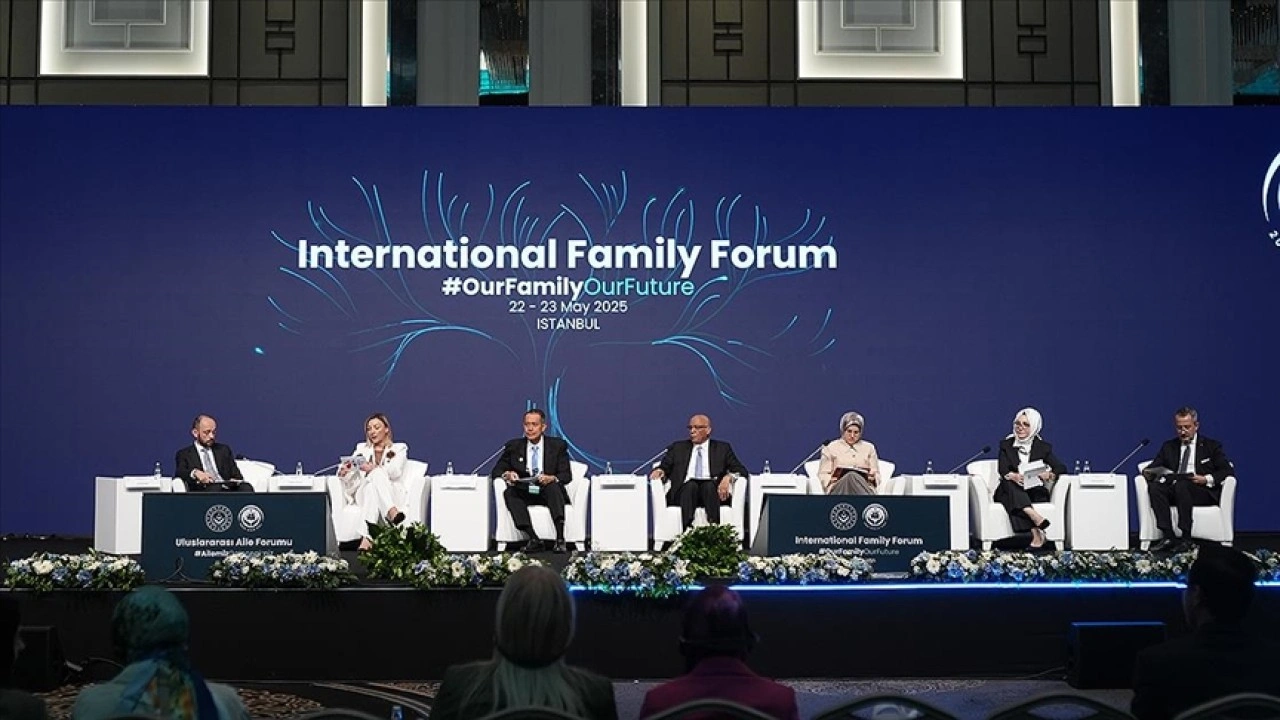 Uluslararası Aile Forumu'nda ilk gün tamamlandı