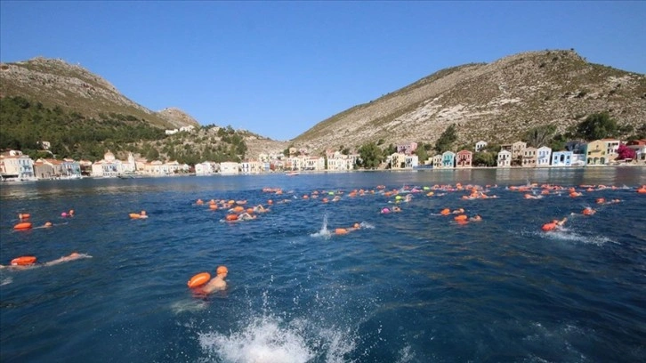 Uluslararası Meis-Kaş Yüzme Yarışı yapıldı