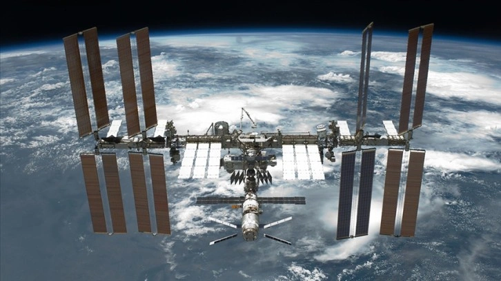 Uluslararası Uzay İstasyonu’nda hava kaçağı tespit edildi