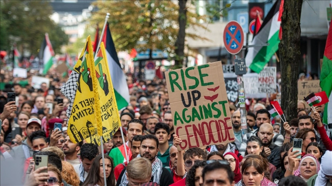 Uluslararası uzmanlar, Almanya'dan İsrail'e koşulsuz destek politikasına son vermesini ist