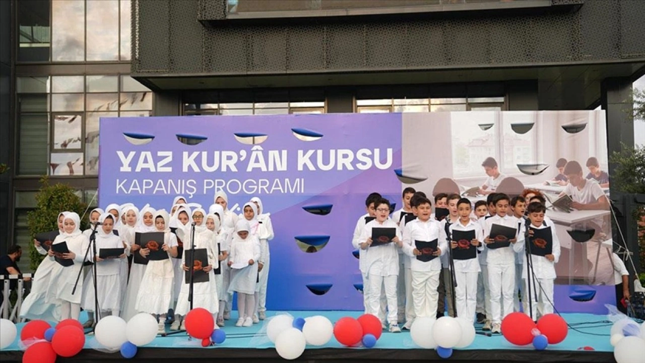 Ümraniye'de yaz Kur'an kursu kapanış programı düzenlendi