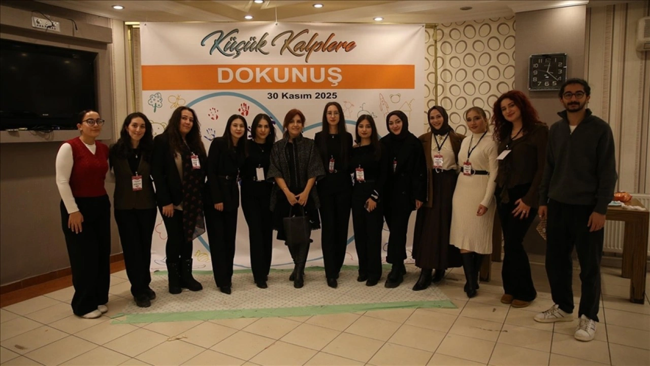 Üniversite öğrencilerinin ders ödevi "küçük kalplere" dokundu