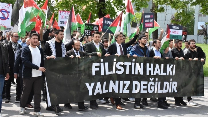 Üniversitelilerden Filistin için ABD'de eylem yapan öğrencilere destek