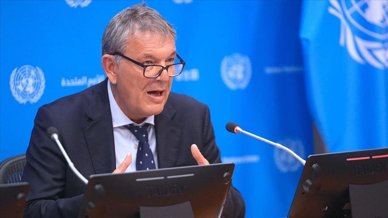 UNRWA Genel Komiseri Lazzarini'den, fon kesintilerinin Ajansın hizmetlerini tehdit ettiği uyarı