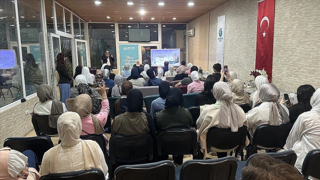 Ürdün’deki Yunus Emre Enstitüsü’nde Türk Dili ve Türkoloji konferansı düzenlendi