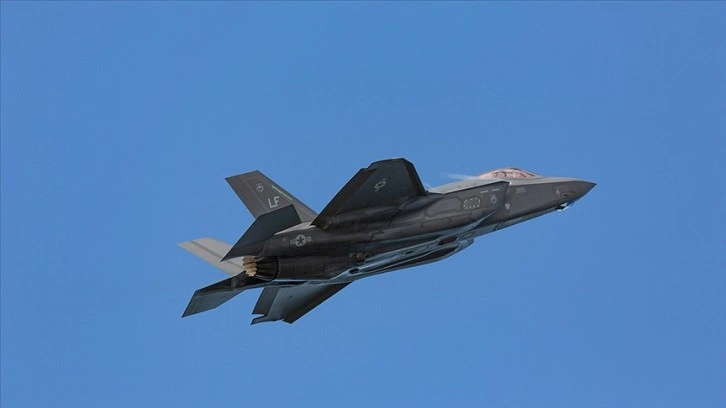 Uzmanlara göre, ABD'ye rakip ülkeler düşen F-35C uçağının enkazına ulaşmaya çalışacak