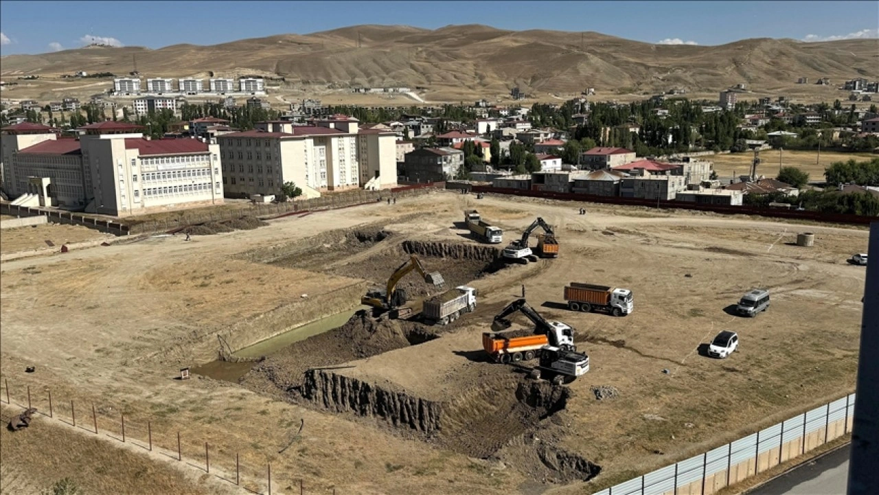 Van'ı "sağlık üssü" haline getirecek şehir hastanesi için çalışmalar başladı