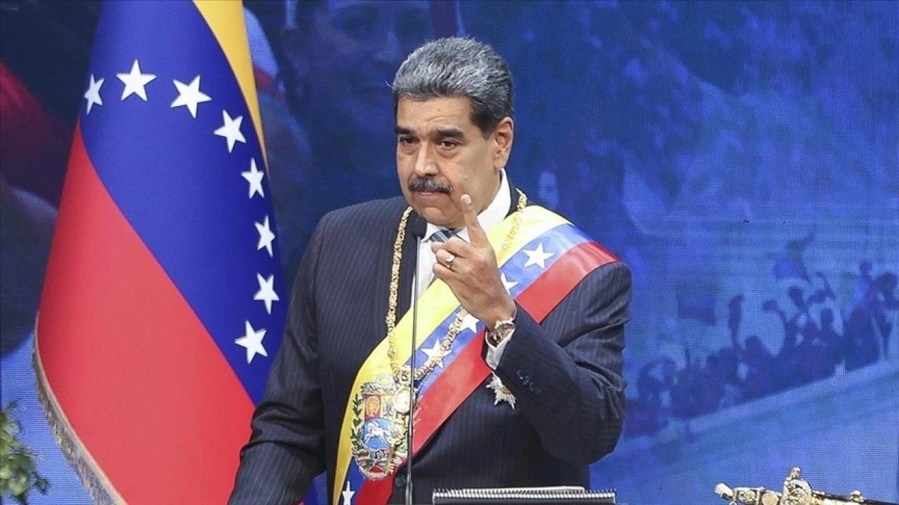Venezuela'da genel ve bölgesel seçimlerin galibi iktidar partisi oldu