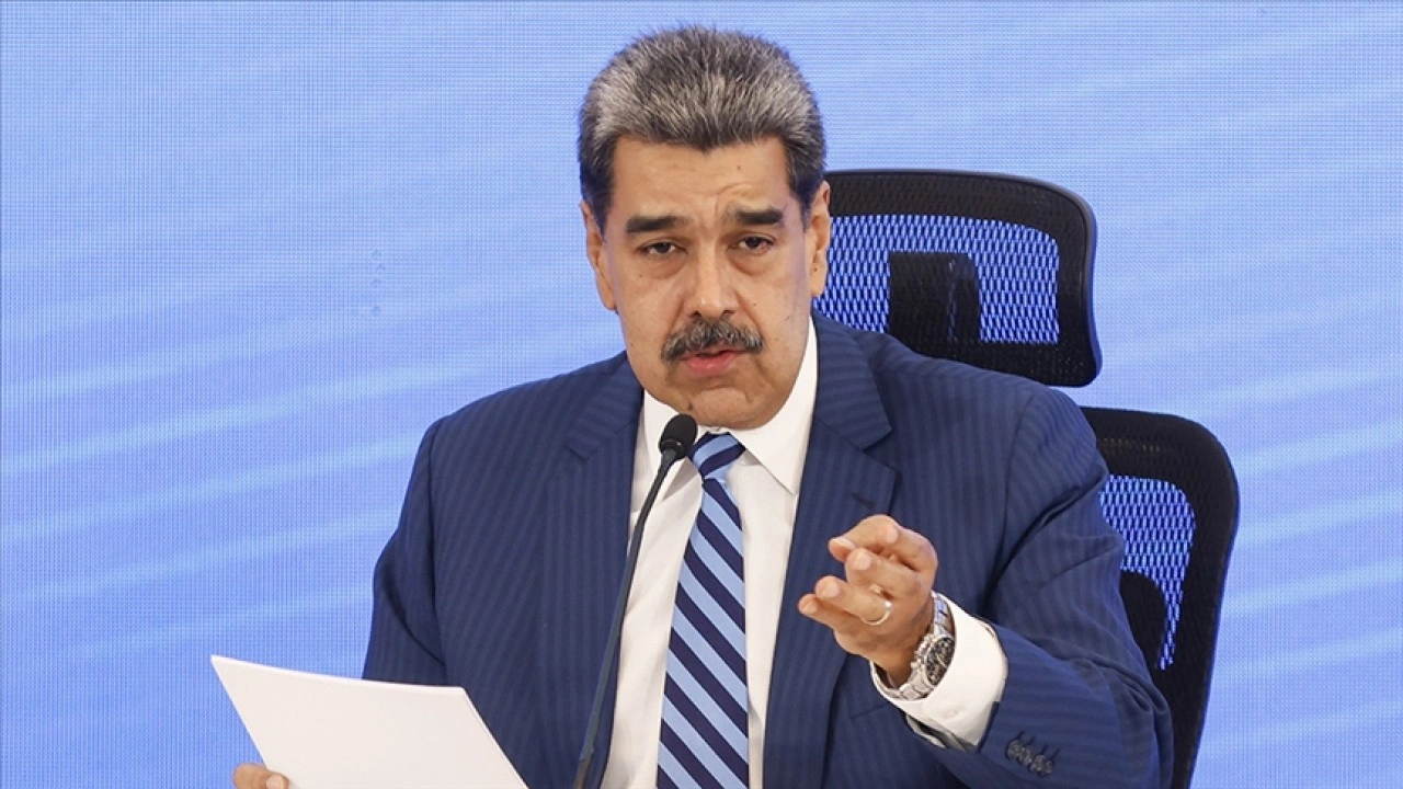 Venezuela lideri Maduro, ABD halkının &uuml;lkesiyle olası bir savaşa izin vermeyeceğini belirtti