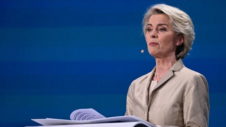 Von der Leyen: Merkez yerinde duruyor ama sağdaki ve soldaki aşırıların da destek aldığı bir gerçek