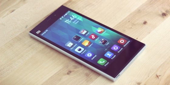 Çinli Xiaomi de küçük telefonlar arasındaki rekabete katılıyor
