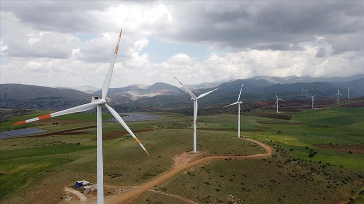 Yahyalı, rüzgarlı ve güneşli gün sayısı fazlalığıyla yenilenebilir enerji yatırımlarını çekiyor