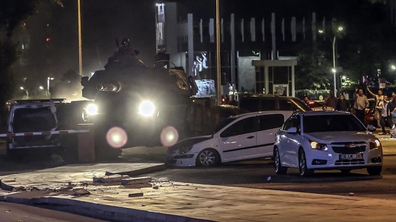 'Yarbay halkın üzerine zırhlı aracın sürülmesi emrini verdi'