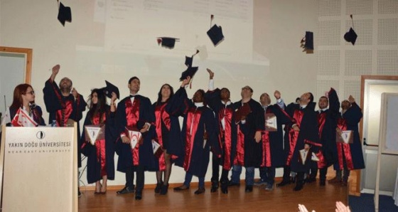 YDÜ Sağlık Bilimleri Fakültesi Güz Dönemi Mezunları Diplomalarını Törenle Aldı