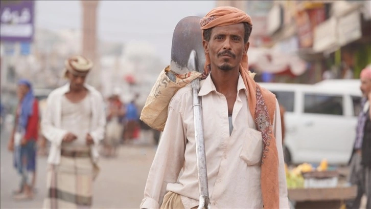 Yemenli gündelik işçiler, açlıkla mücadele ediyor