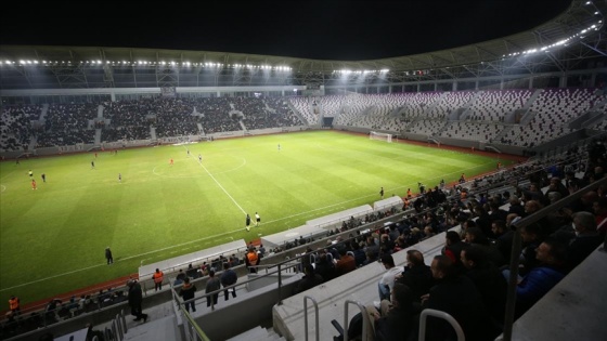 Yeni Ordu Stadı kapılarını açtı