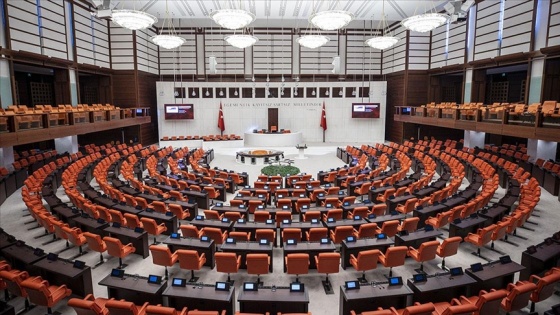 Yeni yasama yılının ilk dokunulmazlık fezlekeleri Mecliste
