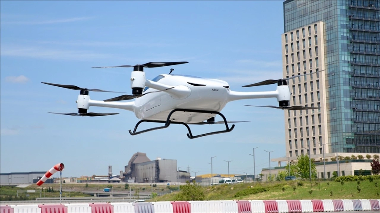 Yerli uçan arabanın tek kişilik versiyonu 2026'da sahiplerine teslim edilecek