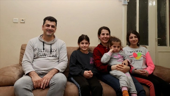 Yılmaz ailesi, Hatay'da yaşadıkları acının yaralarını İstanbul'da sarıyor
