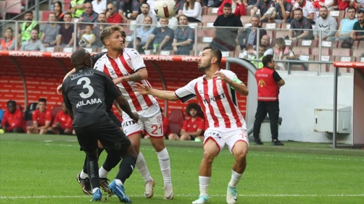 Yılport Samsunspor ligde ilk galibiyetini aldı