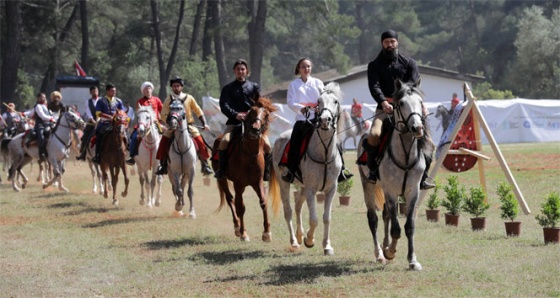 "Gericilik demişlerdi".. Yörük Festivali’ne şölenli kapanış