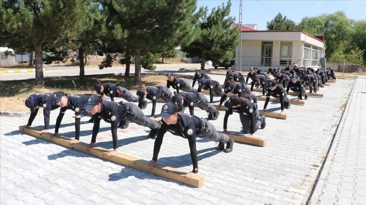 Yozgat POMEM'de kadın polis adayları zorlu eğitim süreciyle mesleğe hazırlanıyor