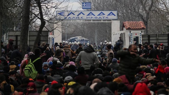 Yunanistan'dan AB'ye acil 'düzensiz göçmen' toplantısı çağrısı