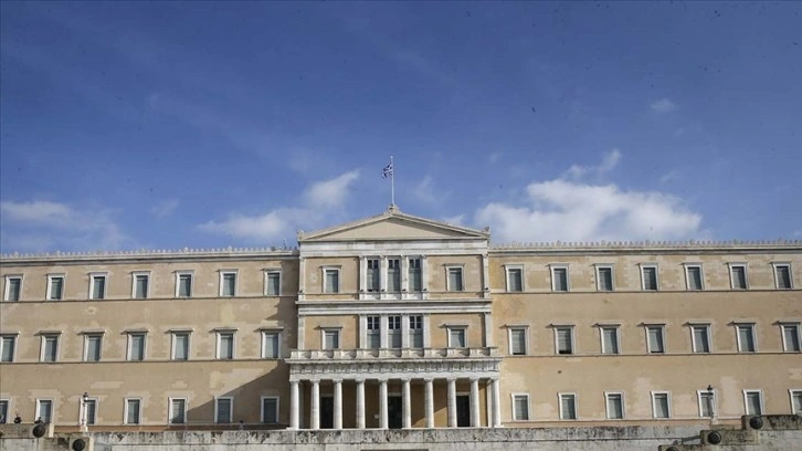Yunanistan silahlanmaya yönelik üç anlaşmayı Parlamentoda onayladı