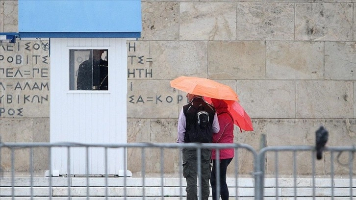 Yunanistan’da kötü hava koşulları ve sel tehlikesi yarın akşama kadar devam edecek