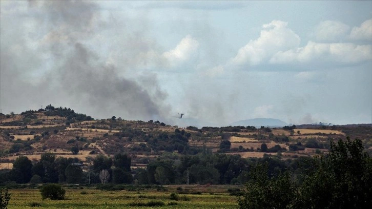 Yunanistan'da süren orman yangını Edirne'nin sınır köylerinden görülüyor