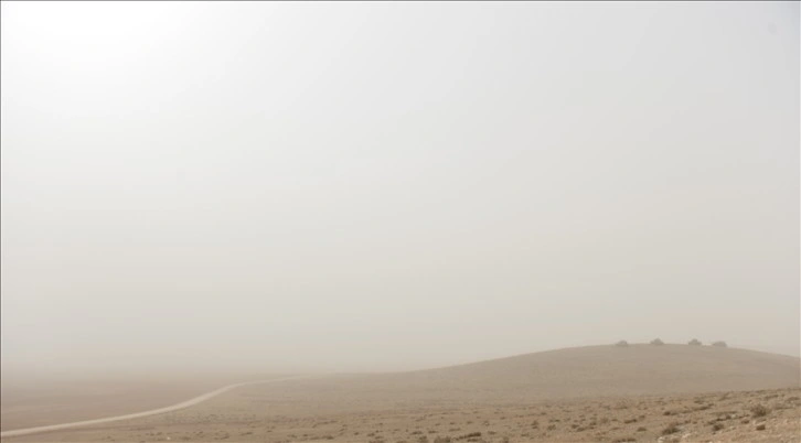 Yunanistan'da uzmanlar toksik ve sağlığa zararlı "Afrika tozu"na karşı uyardı