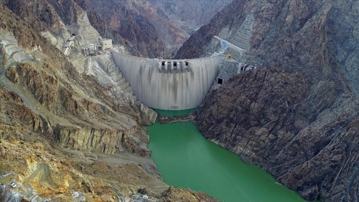 Yusufeli Barajı ve HES'te su seviyesi 45 metre oldu