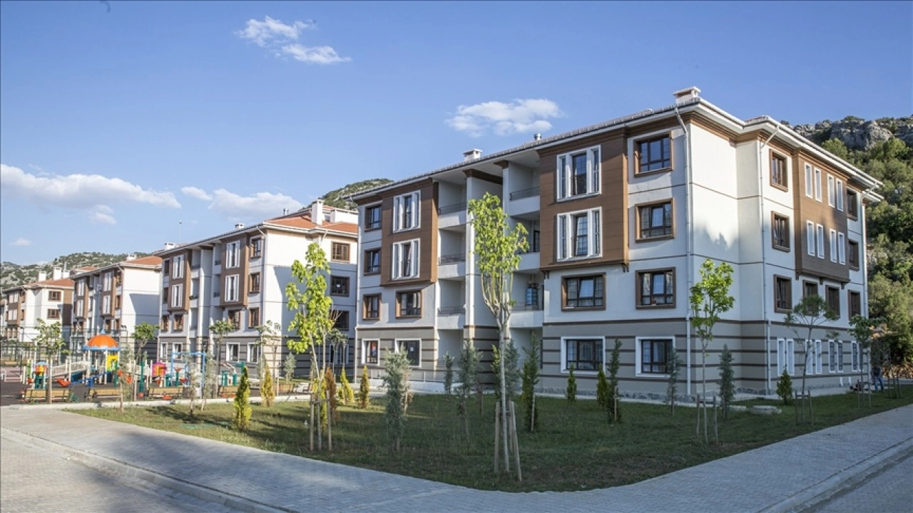 "Yüzyılın Konut Projesi" kapsamında 500 bin konutun yapılacağı ilçeler belli oldu