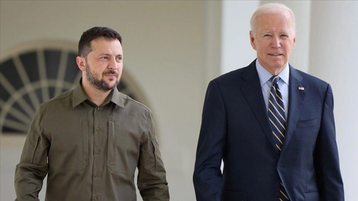 Zelenskiy, Biden ile Ukrayna'ya sağlanacak ilk savunma paketini görüştü