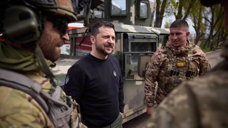 Zelenskiy: Ukrayna ordusu, doğu cephesinde Rusları bazı yönlerde geri püskürttü