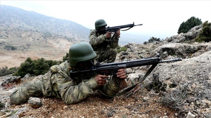 Zeytin Dalı harekat bölgesinde yaralanan asker şehit oldu